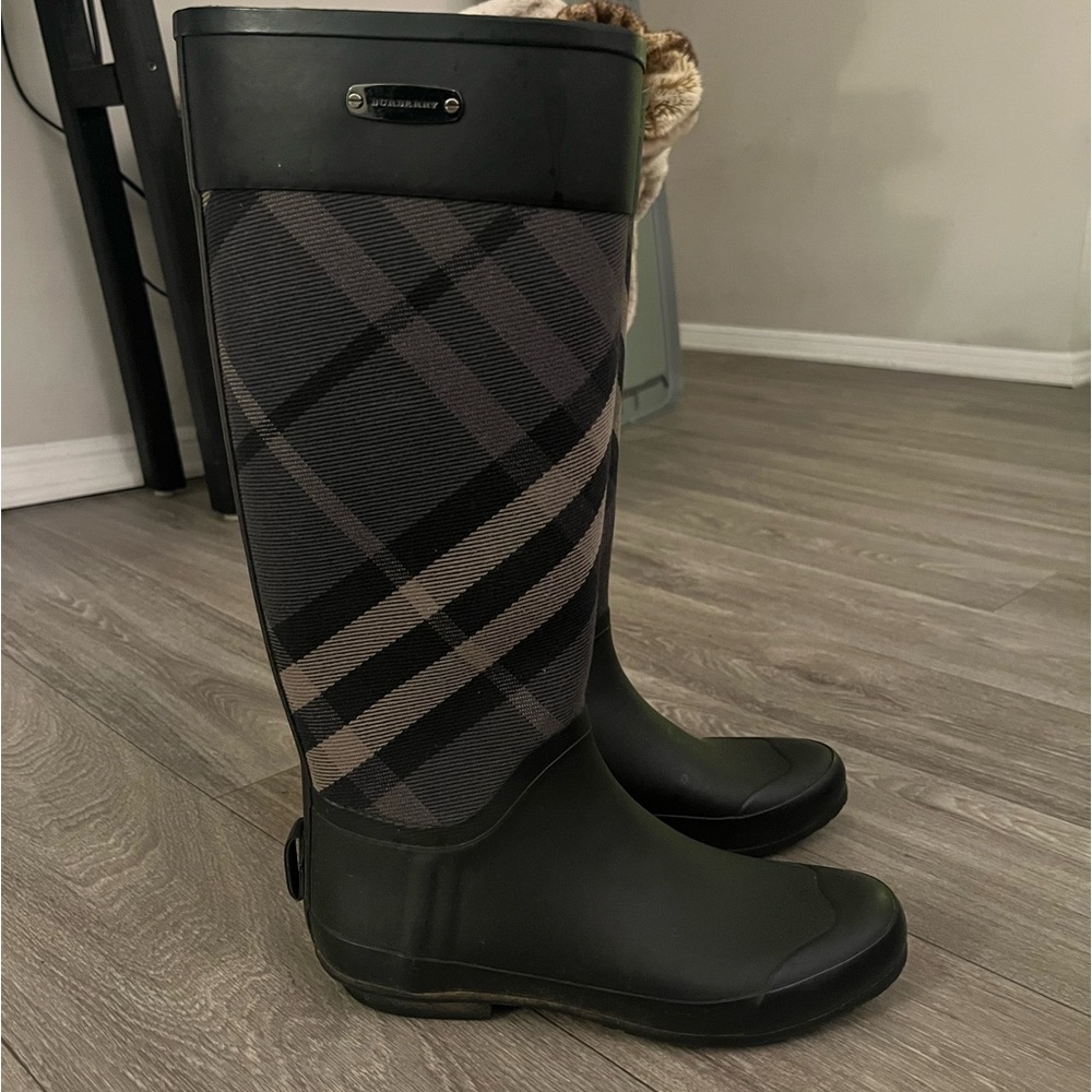Burberry Rainboots